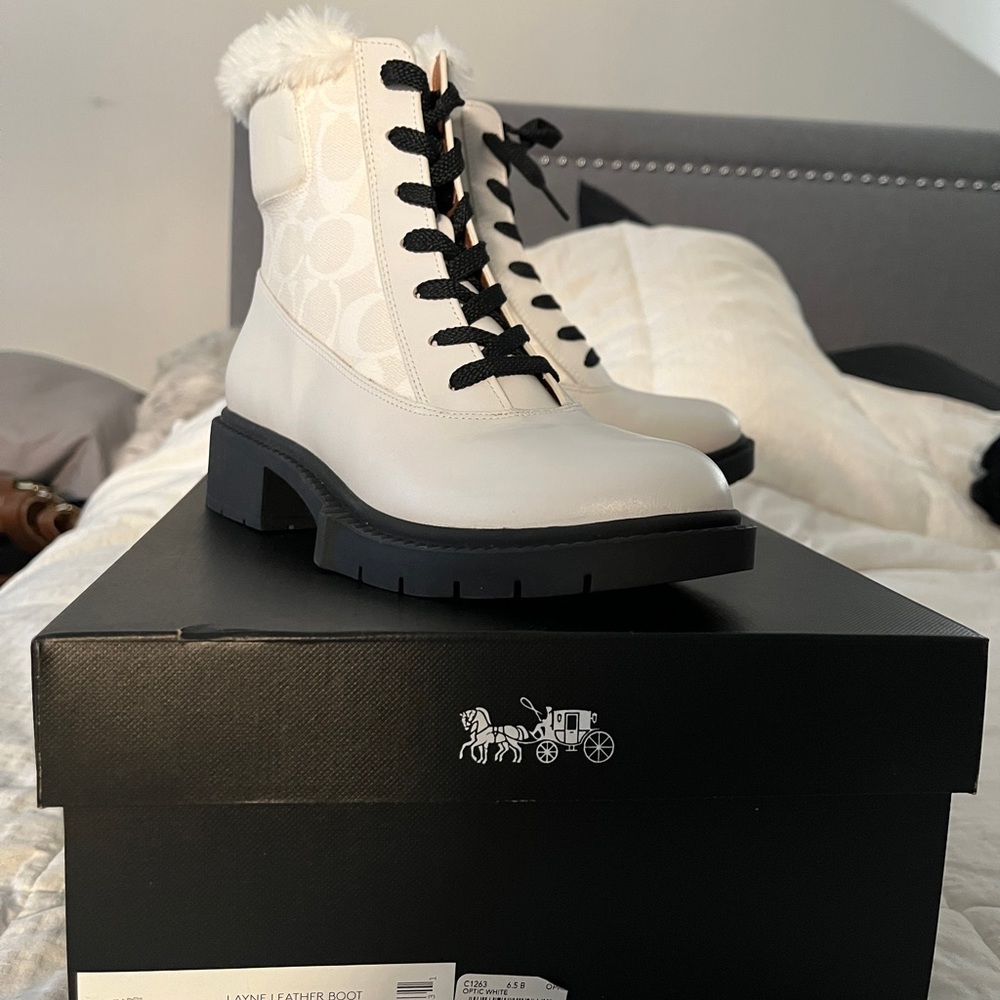 New in box Coach Layne Leather Boot size 6.5